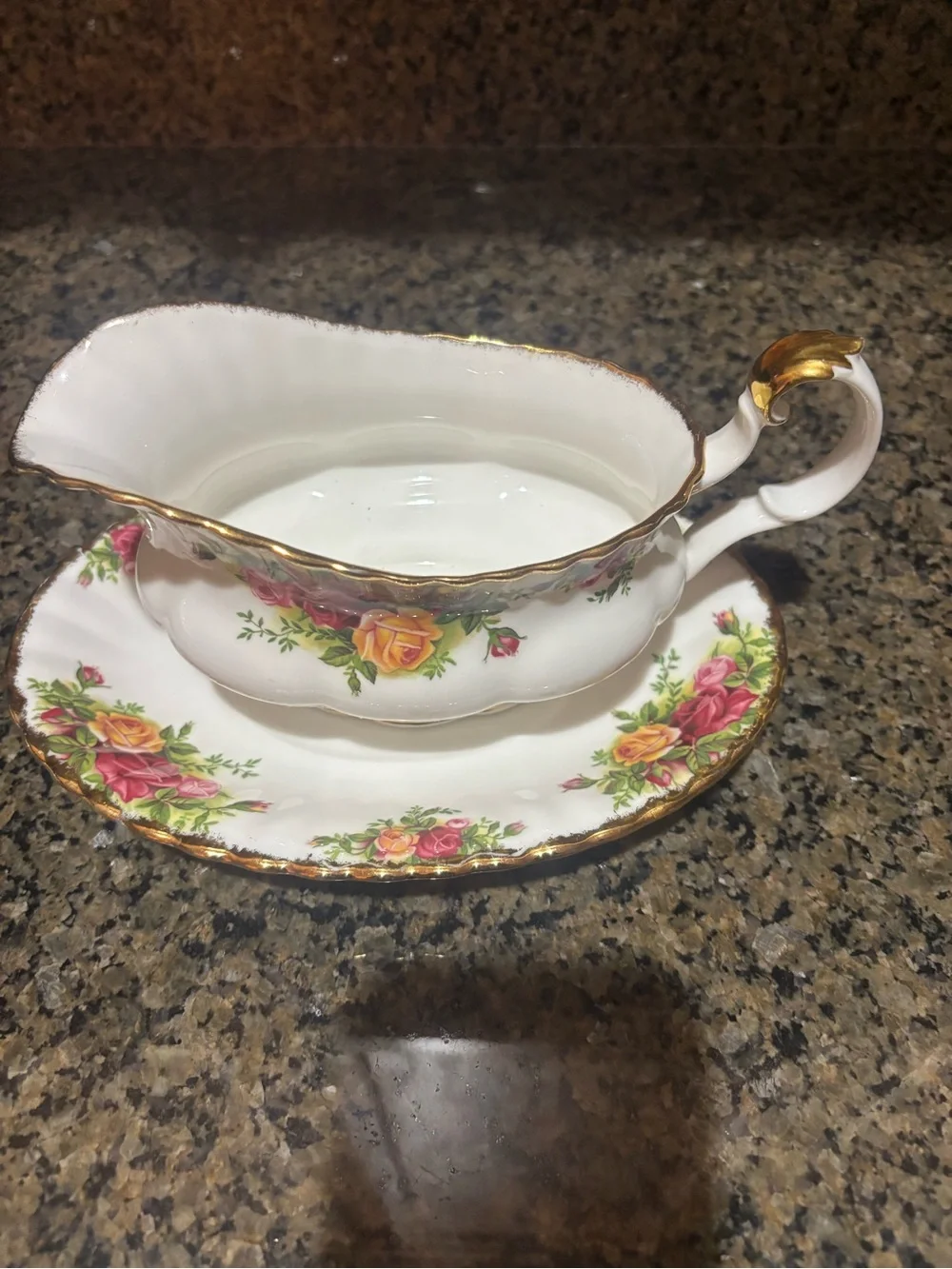Vintage Royal Albert Old Country Rose Creamer, Sugar Bowl & Gravy Boat Set